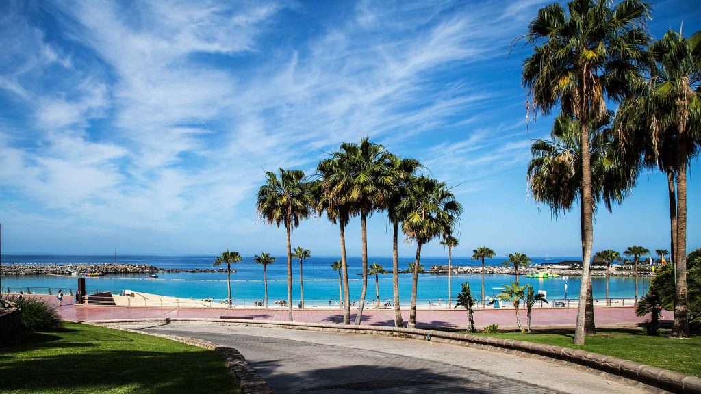 PLAYA-DE-AMADORES1correo